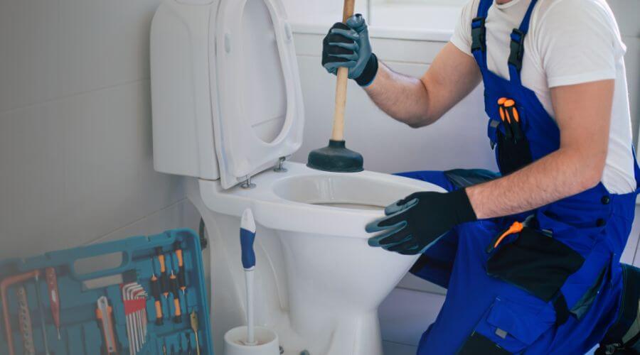 Local expert plumbing services in Eleroy, IL